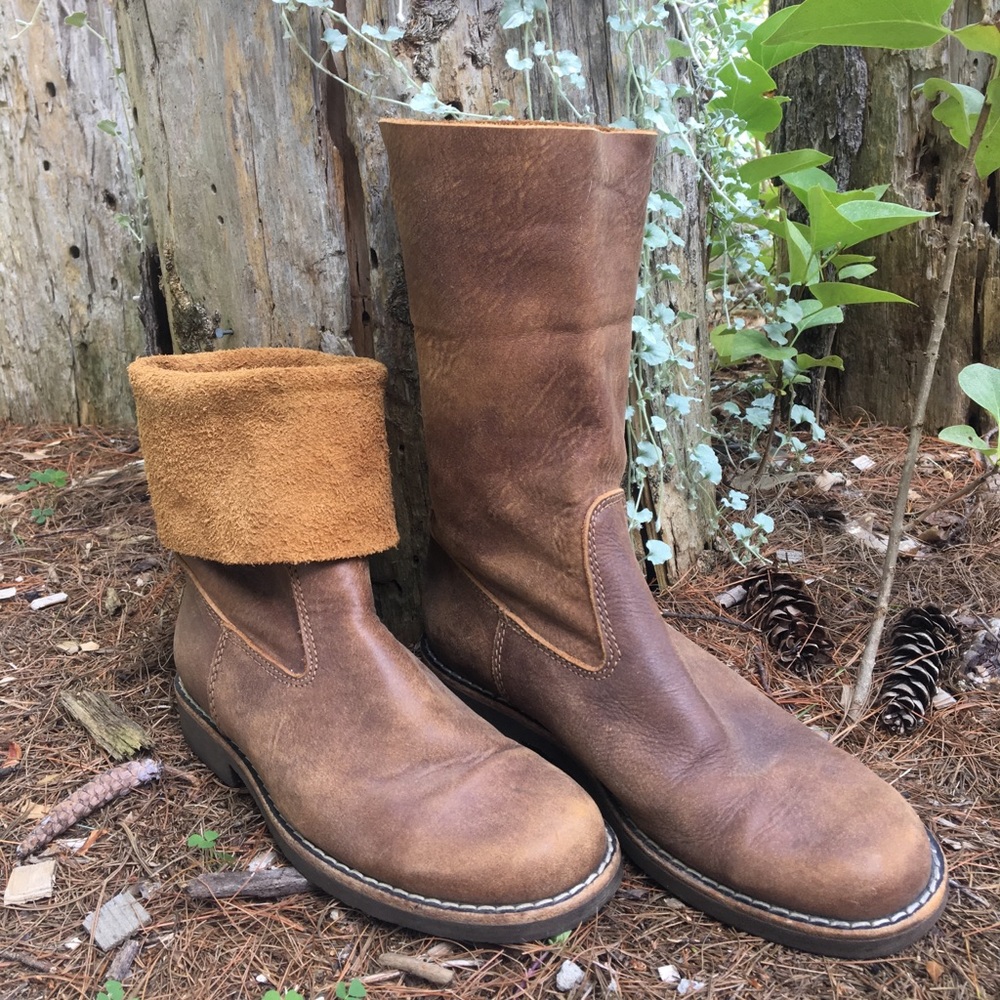 Roots boots